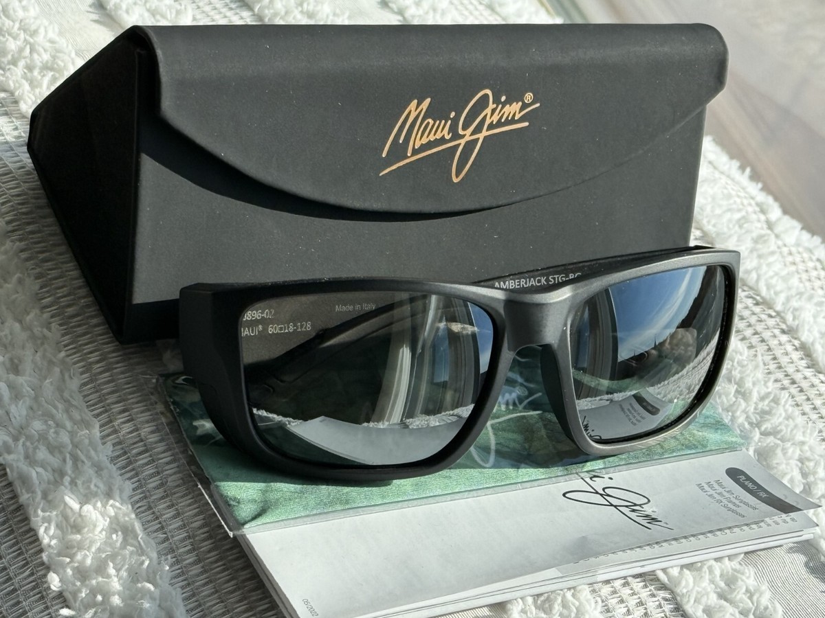 Maui Jim Amberjack MJ 896 02 Matte Black Frame + Grey Polarized