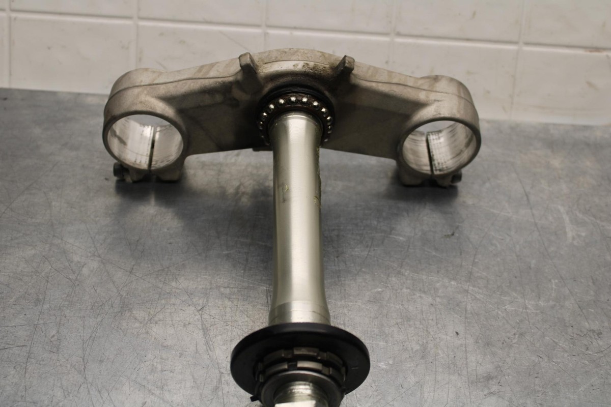 2011 Kawasaki Ninja ZX6R ZX600R FRONT FORKS CLAMP LOWER