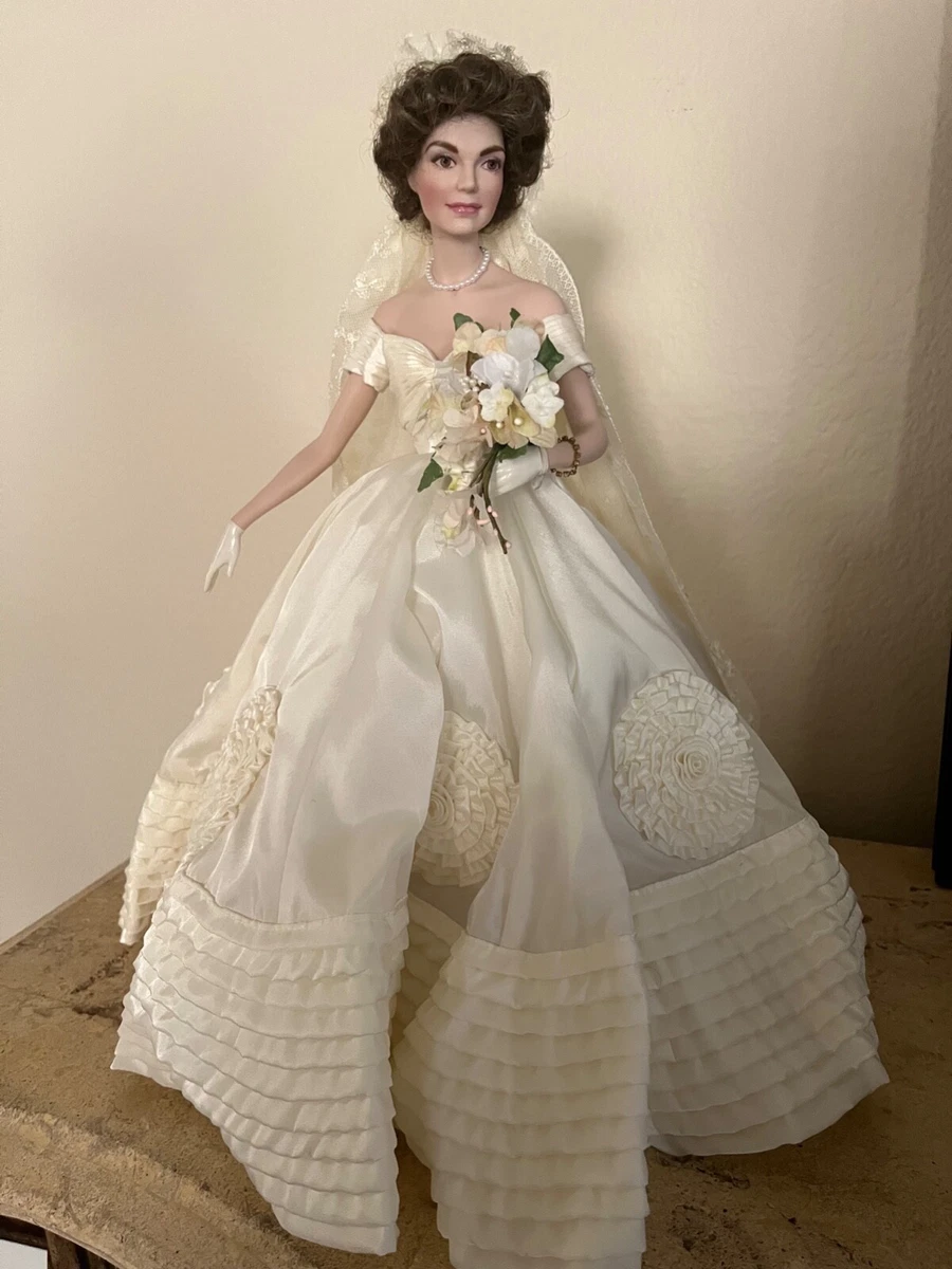 New Franklin Mint Heirloom Jackie Kennedy Wedding Dress Doll www