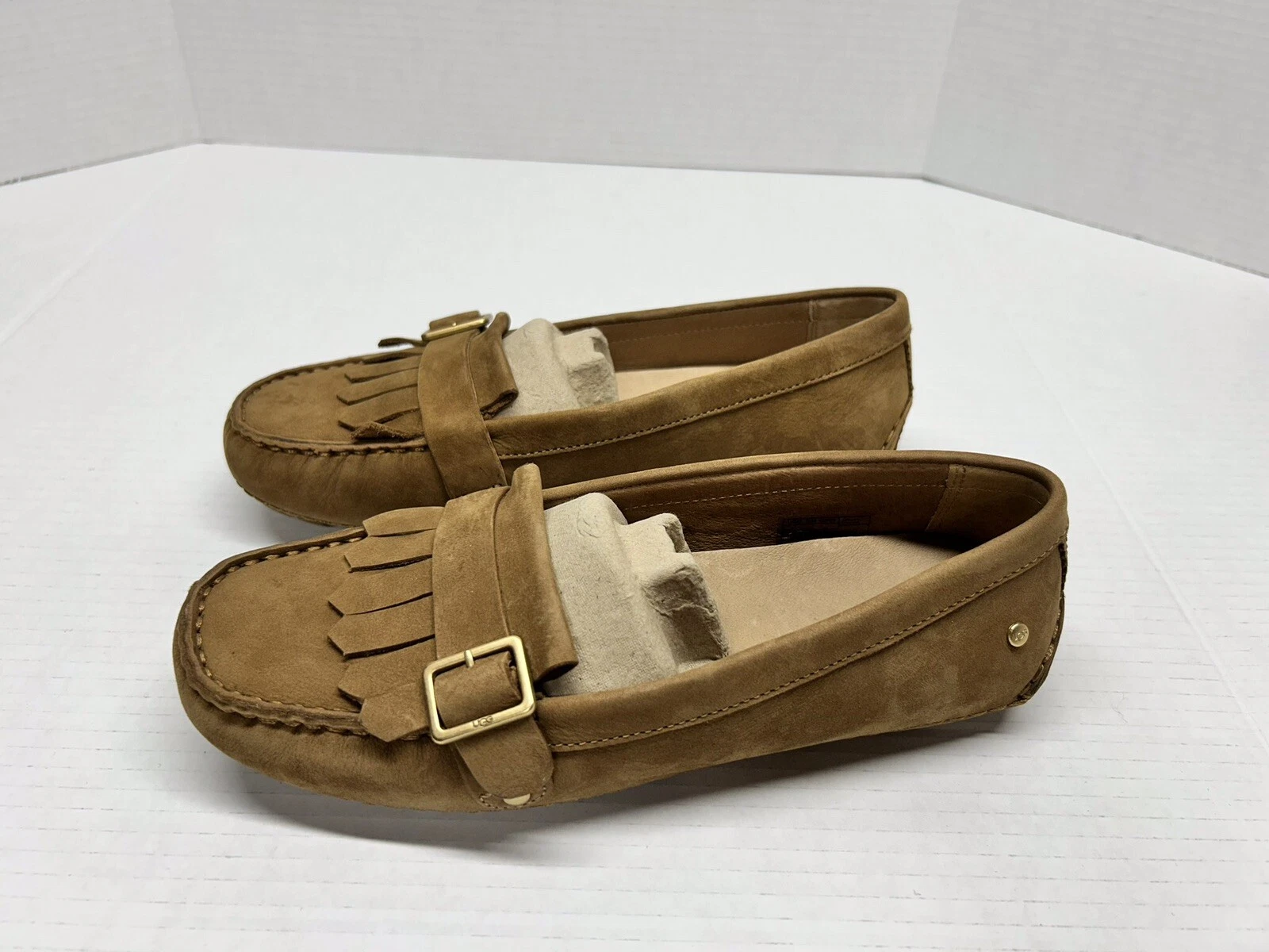 Mocassini UGG Dempsey Driving Mocs in pelle nabuk marrone chiaro da donna taglia 7