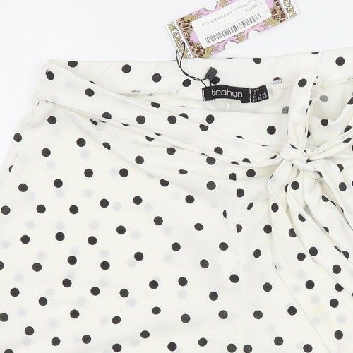 Boohoo Womens White Polka Dot Polyester Blend Hot Pants Shorts Size W28 L20 - Picture 8 of 12