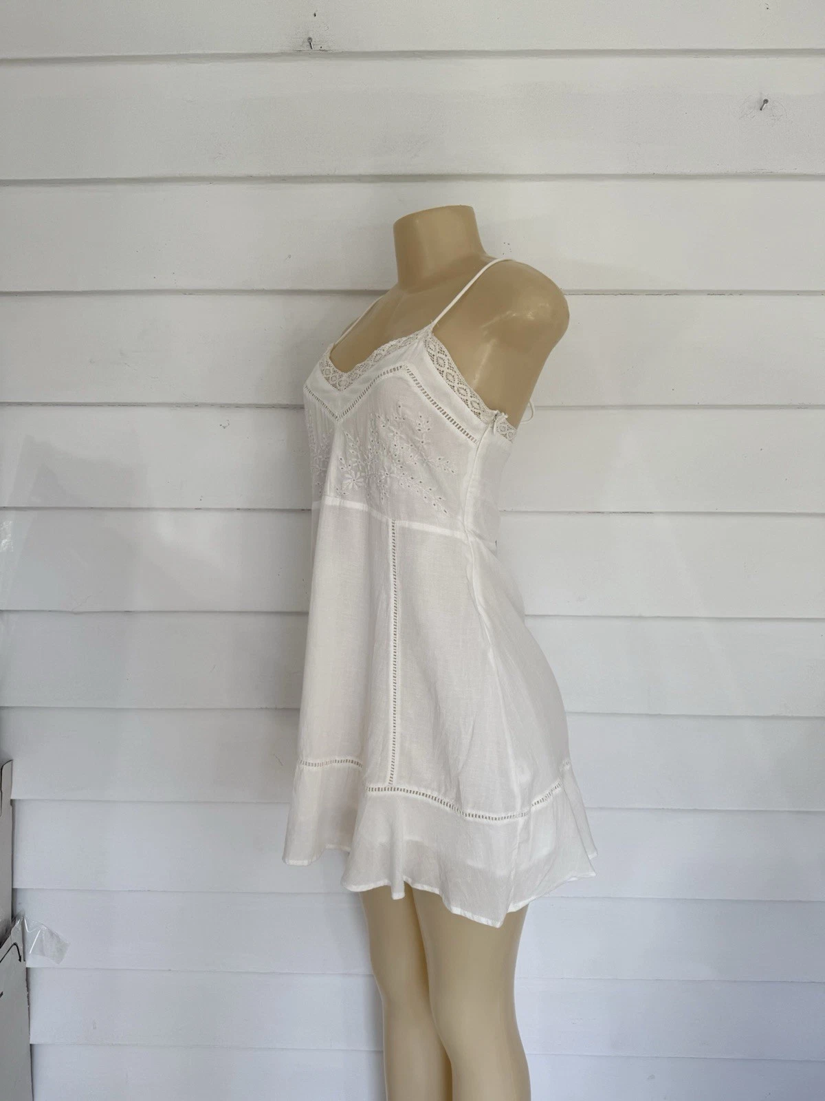 OFF WHITE Mini Abito ZARA Donna Bianco Misto Lino Ricamato Vita 30" PICCOLO 637 Nuovo