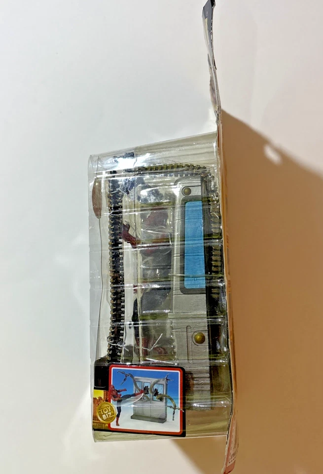 Spider-Man 2 Película Toy Biz 2004 Spin & Kick Figura Toby Maguire Nuevo en Caja Foto 4 de 4