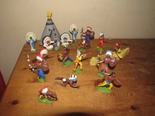 Vintage Britains Deetail North American Indians toy soldiers 1/32 scale