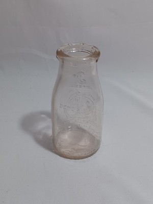Vintage Detroit, MI Dairy Container Corp. Half Pint Glass Milk Bottle 3¢ Deposit