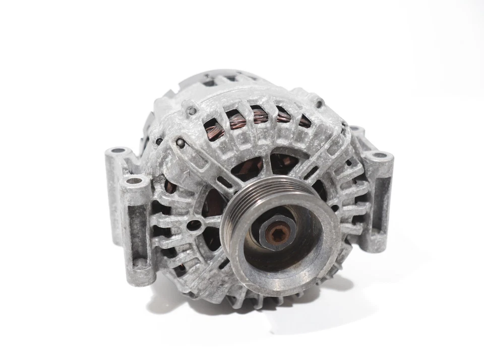 Audi A6 Quattro C7 2016-2018 motor 3,0 L alternador generador Valeo 180A fabricante de equipos originales 63 k Foto 2 de 4