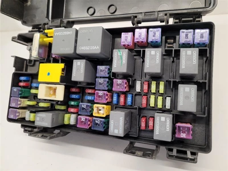 Dodge Grand Caravan Town Country 2015-2020 caja de fusibles Tipm 68239606AA Foto 2 de 4