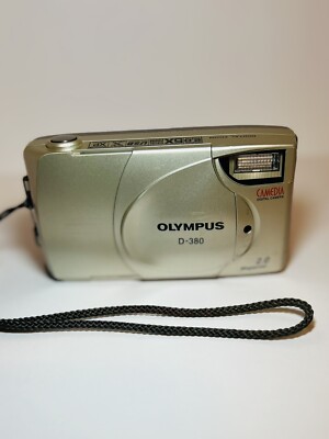 Olympus D-380 2.0 MP Digital Camera - Tested w/ Box And Manuals. Media Card Bad