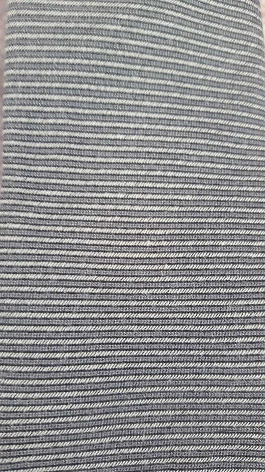 NUEVA Corbata para Hombre Vince Camuto Arturo Rayas Gris/Blanco Foto 2 de 4