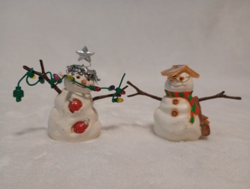 Set of 2 Snowman Christmas Ornaments Ceramic 2001 Hallmark - 第 1/7 張圖片
