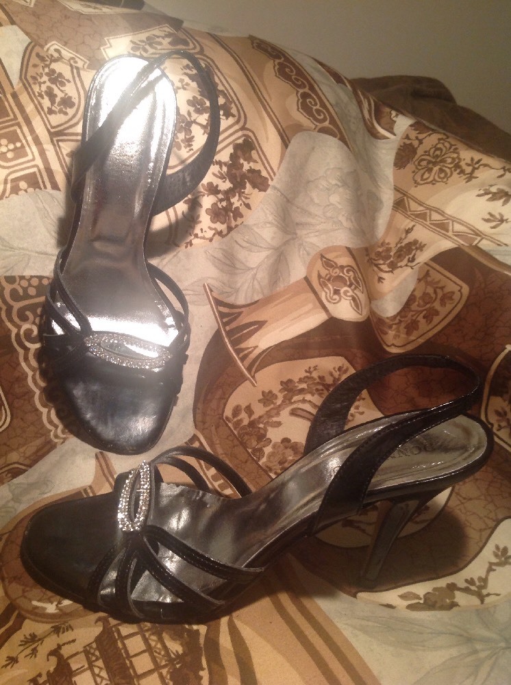 Damens PUI' ITALY WOMEN'S BLACK SWAROVSKI CRYSTALS SANDALS SZ 40/ 9.5M MRSP 360 Damens PUI' ITALY WOMEN'S BLACK SWAROVSKI CRYSTALS SANDALS SZ 40/ 9.5M MRSP 360