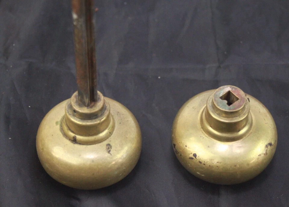 Yale & Towne Brass Concentric Flower Door Knob Set #4 - Image 3 of 3
