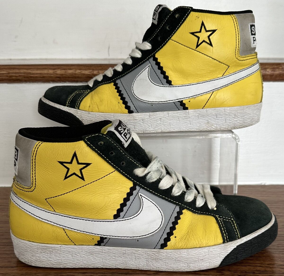 2009 Limited Edition Nike Sb Elite Blazer Sub Pop Skate Shoe 2009 Limited Edition Nike Sb Elite Blazer Sub Pop Skate Shoe