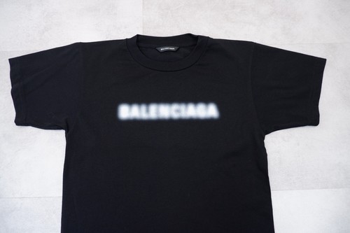 Balenciaga Boys T-Shirt Age 8 Years Black Short Sleeve Top Immaculate - Picture 2 of 5