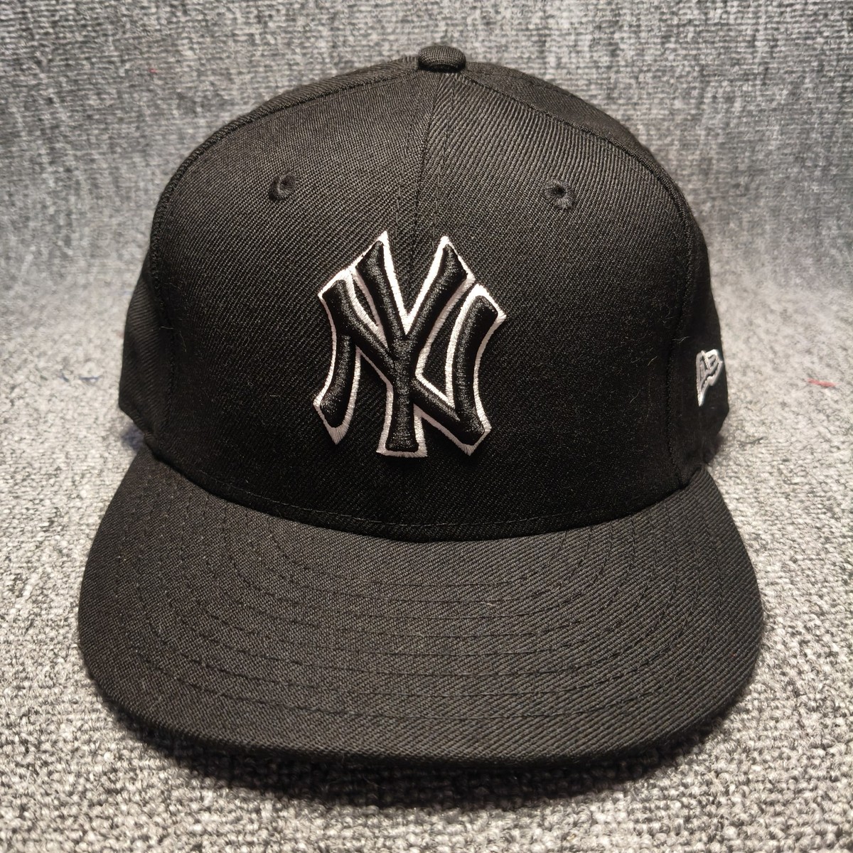New Era New York Yankees Black Snapback Hat MLB Cap Y736