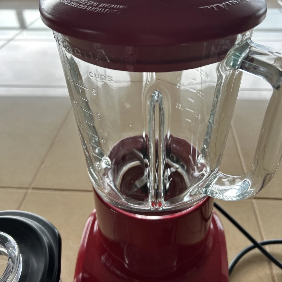 KITCHENAID ARTISAN BLENDER 5KSB5553EER EMPIRE RED With New Culinary Blender Jar - image 4 of 4