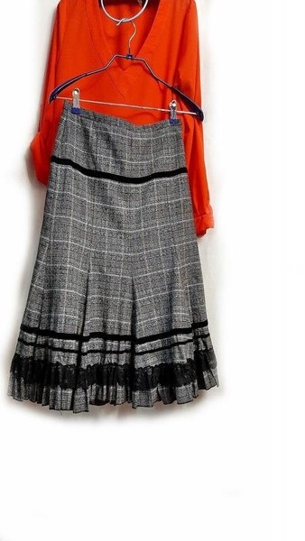 Women Obey Skirt Black 38 / M / 46