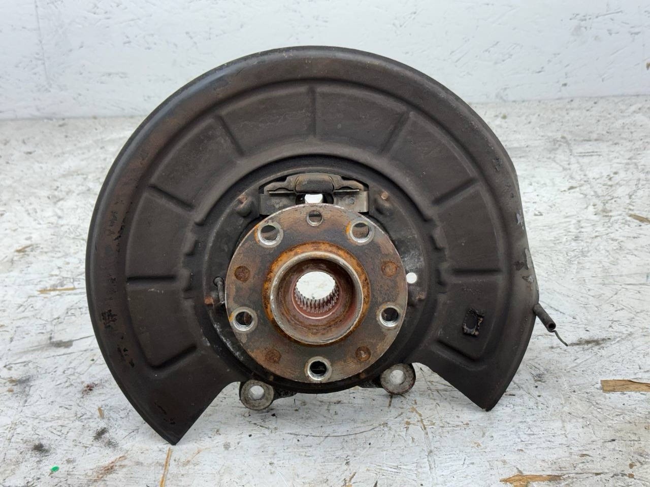 2014-2019 Maserati Ghibli Quatroporte AWD Rear Right Spindle Knuckle Hub 