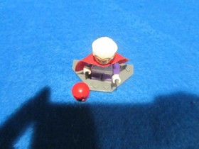 LEGO Marvel Super Heroes MAGNETO X-Men Minifigure Hair Helmet Cape sh0119 76022