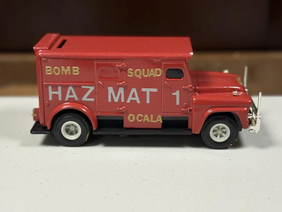 ERTL Custom Ocala FL, Bomb Squad 1959 GMC 1959 Armored Truck 1/32 Scale - Image 2 of 4