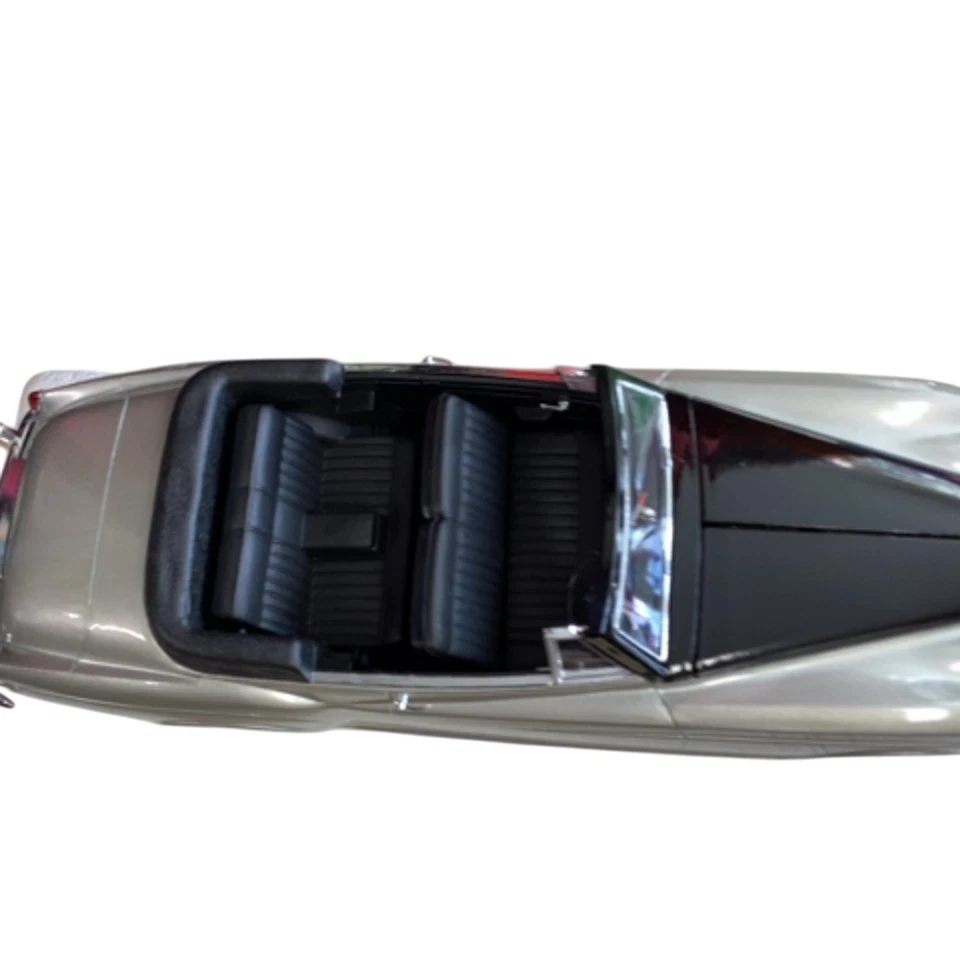 Solido Rolls Royce Silver Cloud III 1961 Model Car 1:20 Scale Diecast Colle [GB] - Image 4 of 4