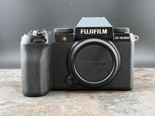 Fujifilm X-S20 26mp Mirrorless IBIS Digital Camera excellent 6093