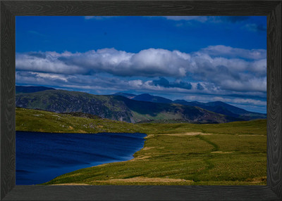 Seen und Berge Wolken Gerahmtes Wandbild Poster Leinwanddruck Bild