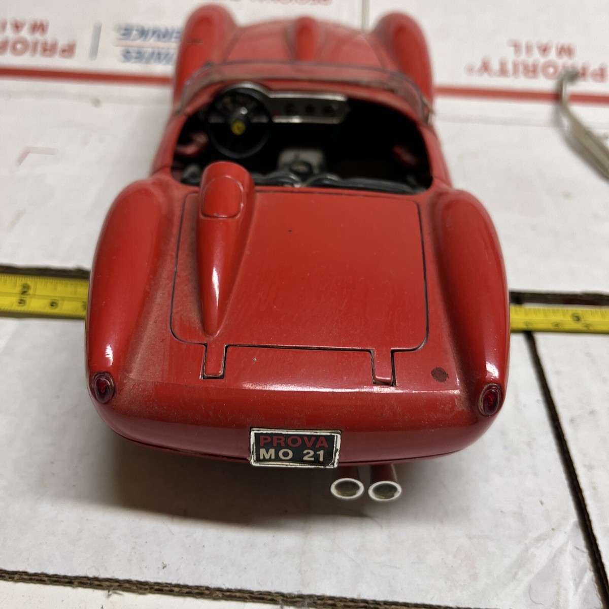 フェラーリ250 GTO 1 : 18 スケール 250Testa rossa 1/18 BBR 1957 Ferrari 250 Testarossa (Red) Resin Car Model