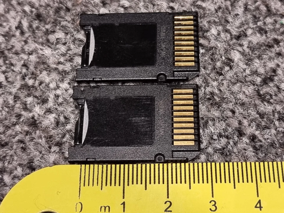 2 x SANDISK MEMORY STICK M2 MICRO CARD to MS PRO DUO ADAPTERS LOT Adaptor Black - Image 2 of 2