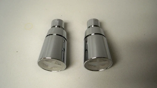 NEW Jones Stephens S01004 Deluxe Shower Head (Qty 2) - Picture 2 of 3