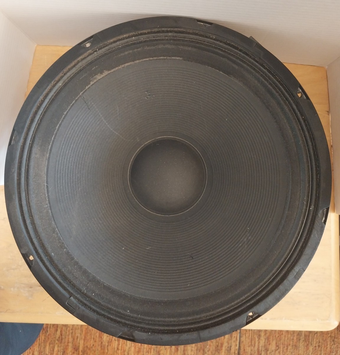 Behringer Eurolive 15 Inch Speaker 150 Watts 15W150A4 Tested