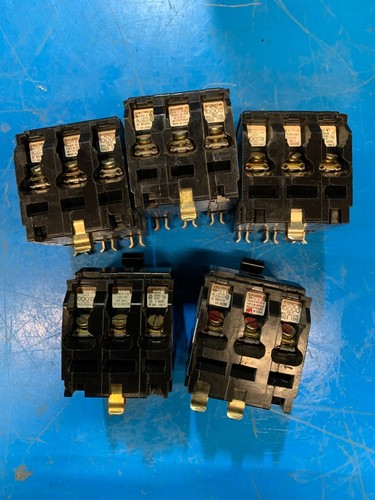 QO330 Square D Circuit Breaker (lot of 5) 30A 3 Pole - Picture 2 of 3