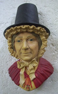 Bossons Heads Vintage ''WELSH LADY'' Chalkware Congleton, England