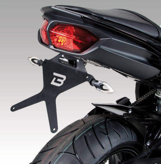 Support plaque Yamaha FZ8 réglable en aluminium Barracuda YF1104-BN rigide
