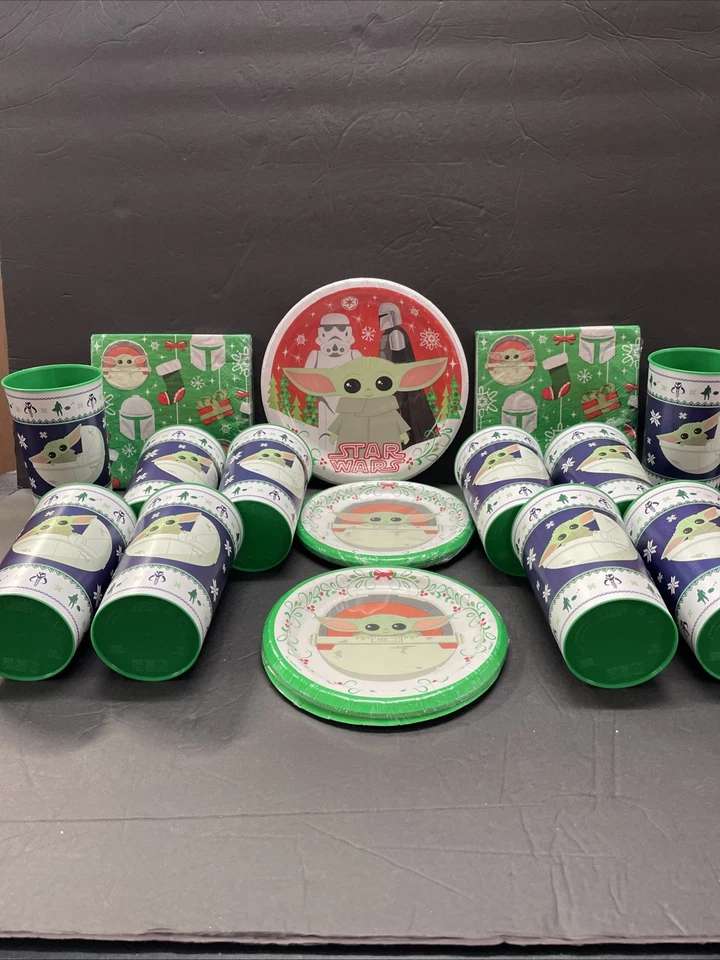Детские праздничные обеденные и десертные тарелки салфетки и 10 пластиковых чашек Baby Yoda из Star Wars - Изображение 2 из 4