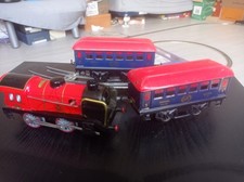 HONBY HACHETTE TRENINO vintage giocattolo in latta  a molla funziona NO ROTAIE 