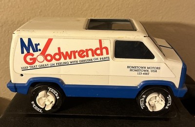 HTF Vintage Tonka GM Mr Goodwrench Delivery Van Pressed Steel
