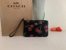 NWT Coach CDF05 Corner Zip Wristlet With Cherry Print Smooth Leather Black Multi