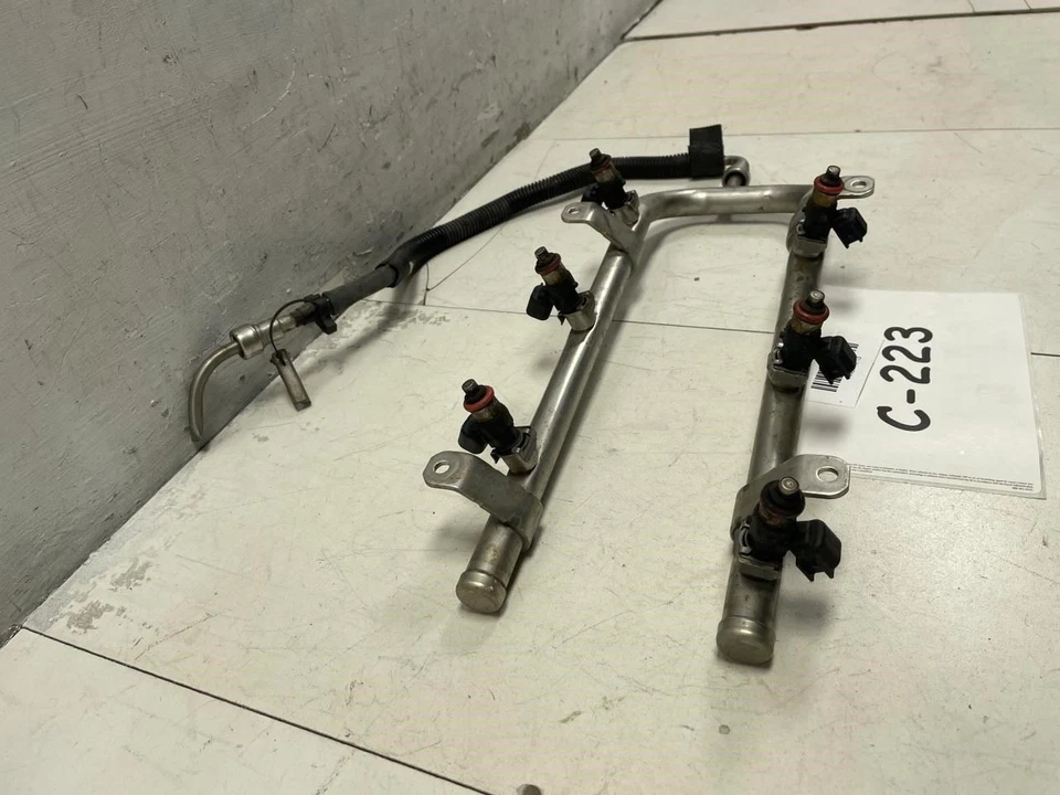 Lincoln MKZ 2010 riel de combustible con inyectores OEM+  Foto 2 de 4