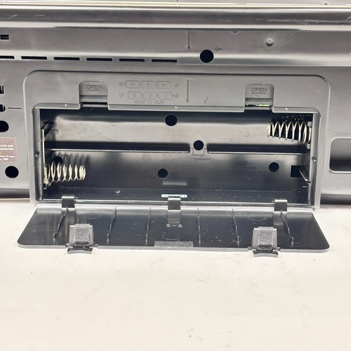 Sony CFD-50 Boombox | CD/AM/FM/Cassette | CD & Radio Work | Tape Faulty | - Picture 16 of 18