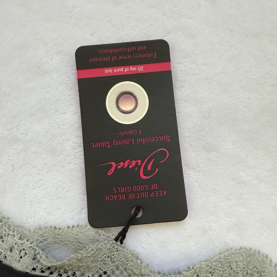 Lindo Tanga Diesel De Colección Nuevo Con Etiquetas Negro Encaje Para Mujer Grande Nuevo Sin Stock Diseñador Foto 3 de 4