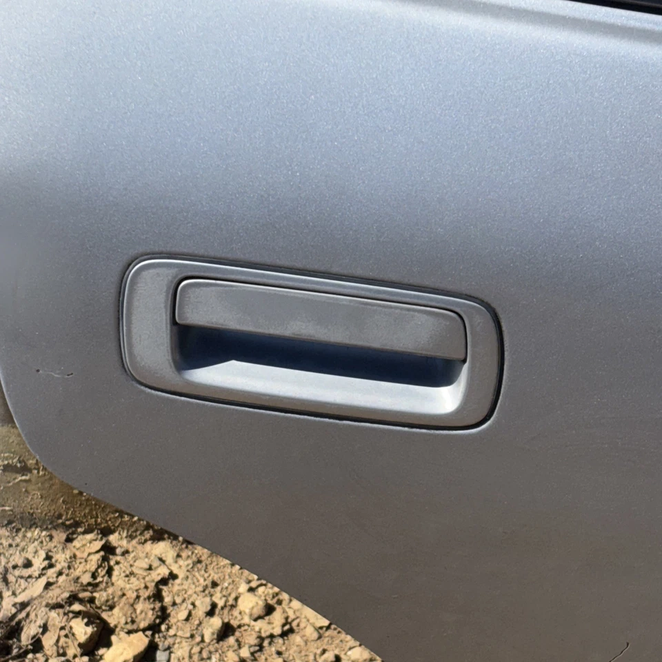 1995-2000 Lexus LS 400 Right Rear Passenger Door Shell Panel Assembly OEM Silver Foto 3 de 4