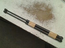 Verin de hayon / de capot Kia CERATO