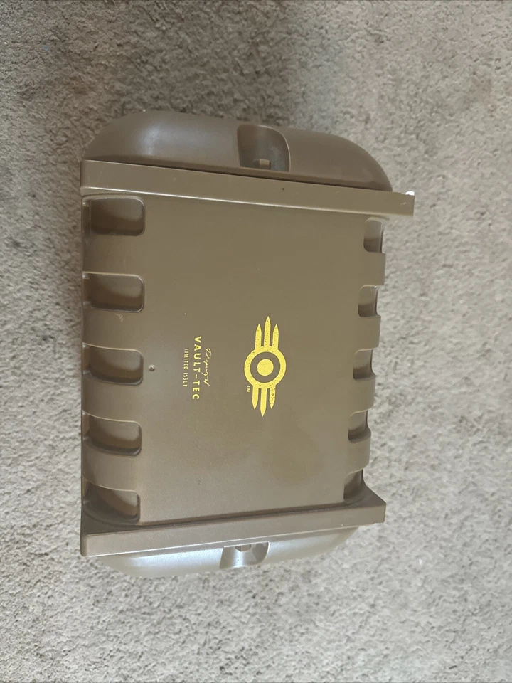 Fallout 4 Pip-Boy Edition Limited Collector's Edition for PC Game Never Used - Image 2 of 4