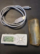 SanDisk Sansa M240 1.0GB Digital Media MP3 Player Silver Bundle Case  Cord