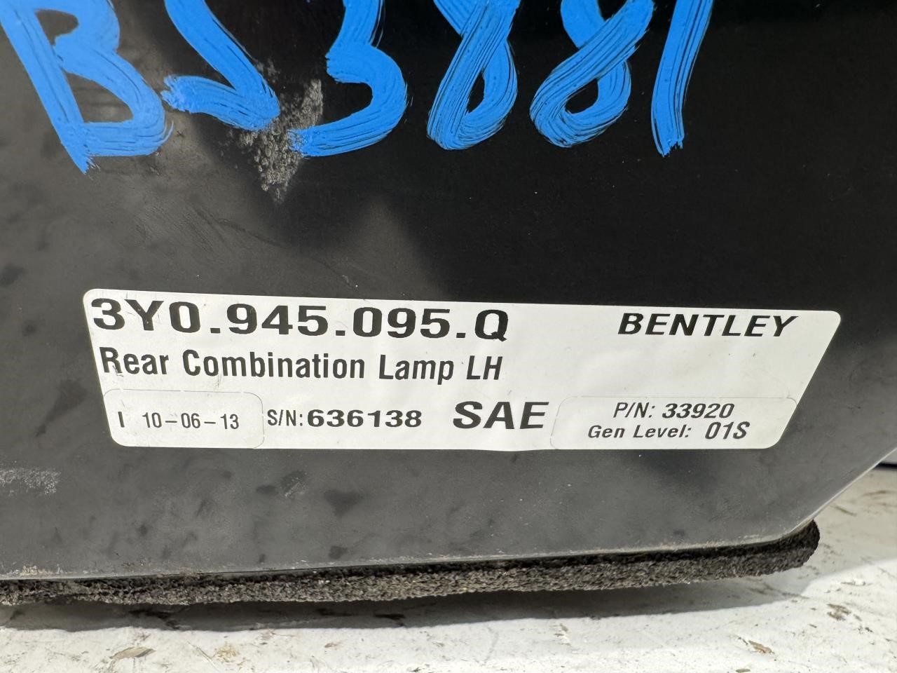 2016 Bentley Mulsanne Left Tail Light LH OEM (Has Rattle)