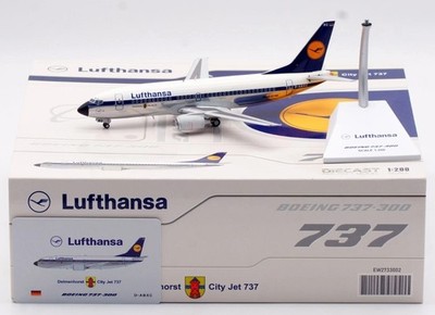 JC Wings EW2733002 Lufthansa Boeing 737-200 D-ABXC Diecast 1/200