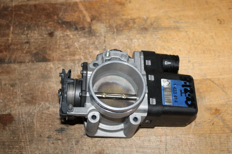 2000 BMW E46 328 323 E39 528i M52TU ENGINE THROTTLE BODY 1433414 - Image 2 of 4