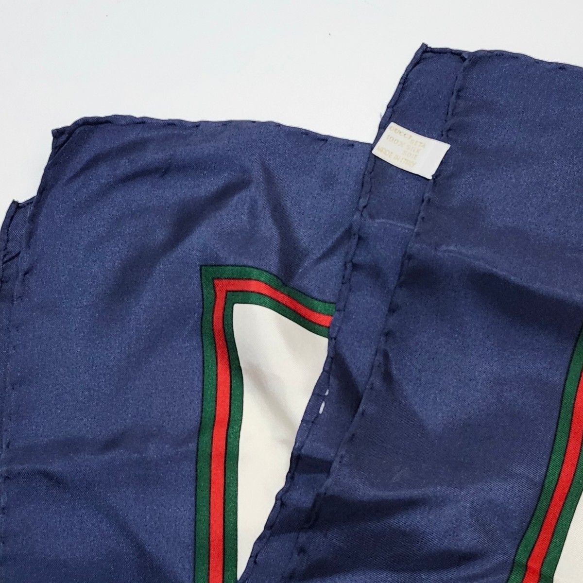 Authentic Gucci  Silk Scarf Interlocking Sherry L… - image 15