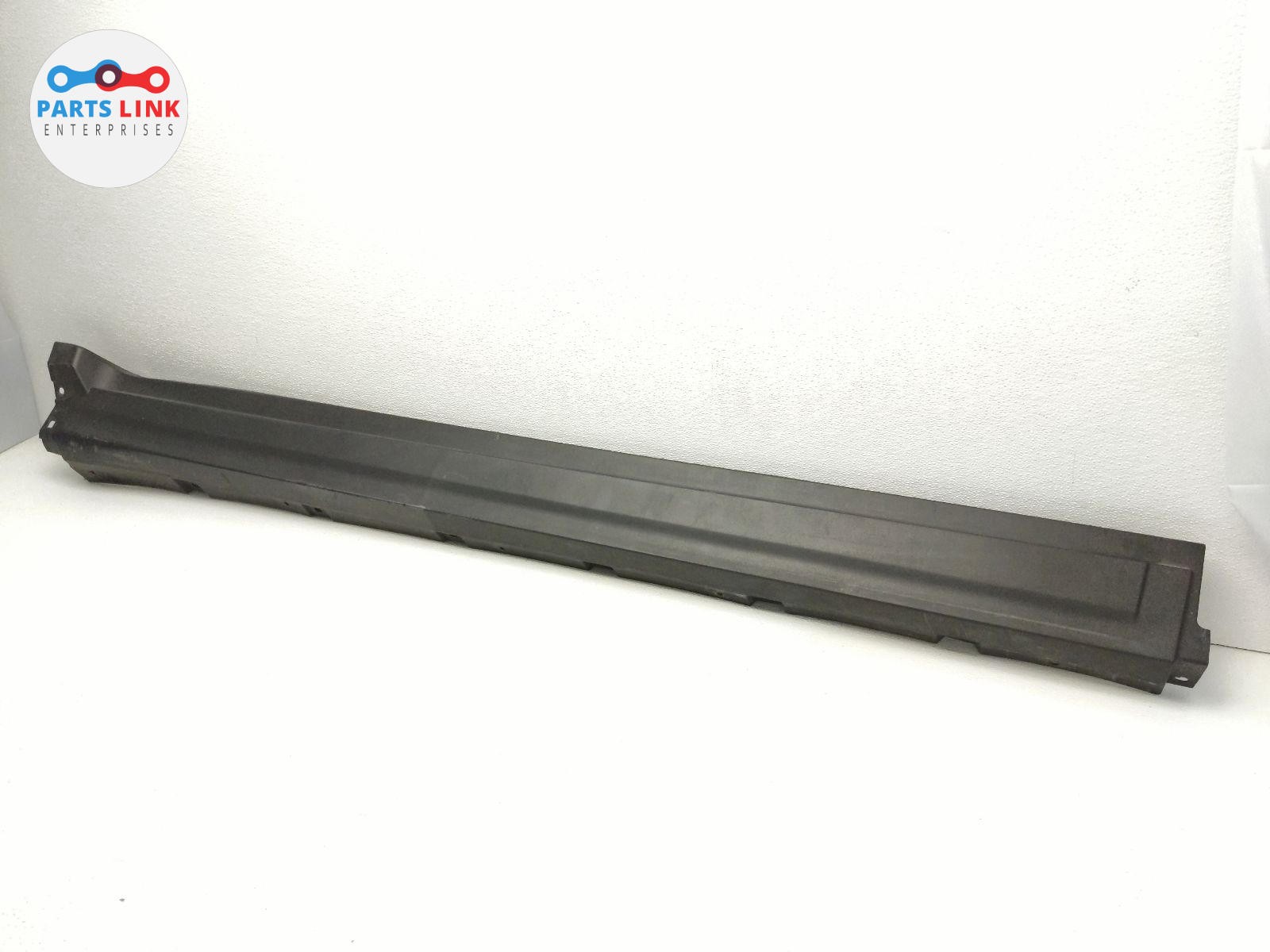 2017-20 MASERATI LEVANTE RIGHT ROCKER MOLDING PANEL SIDE SKIRT TRIM APPLIQUE 161